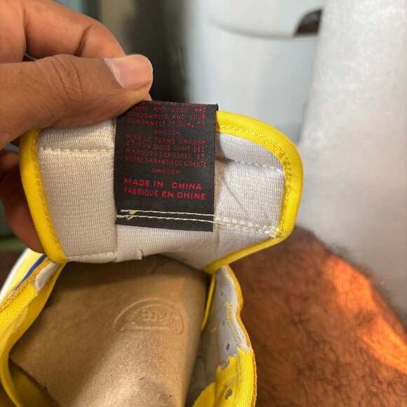 Travis Scott x Nike Air Jordan 1 Low Golf 'Olive' / 'Neutral Olive' sneakers - Picture 4 of 5